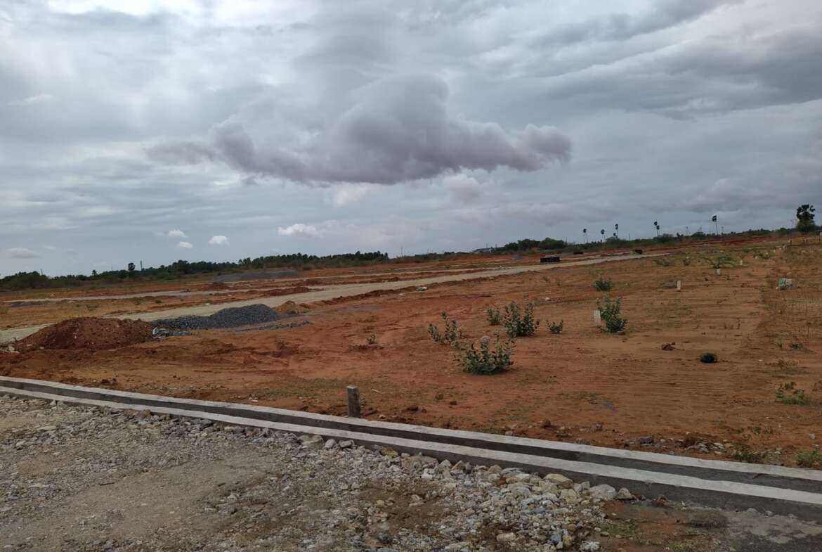 Plots for sale in Valliyur