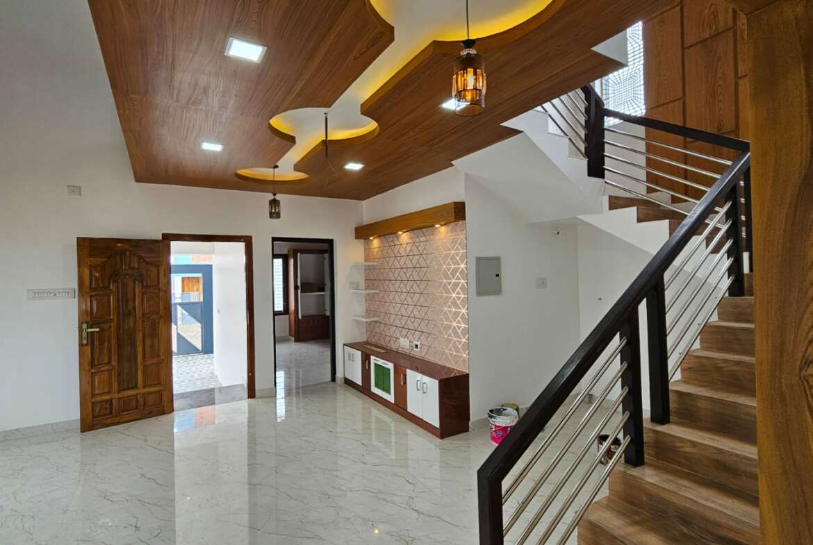 3bhk-house-for-sale-in-vip-garden-11