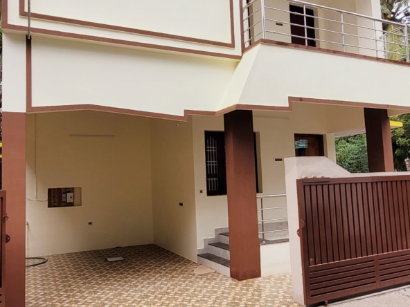 3 BHK House for sale in Ananthanadarkudy 1