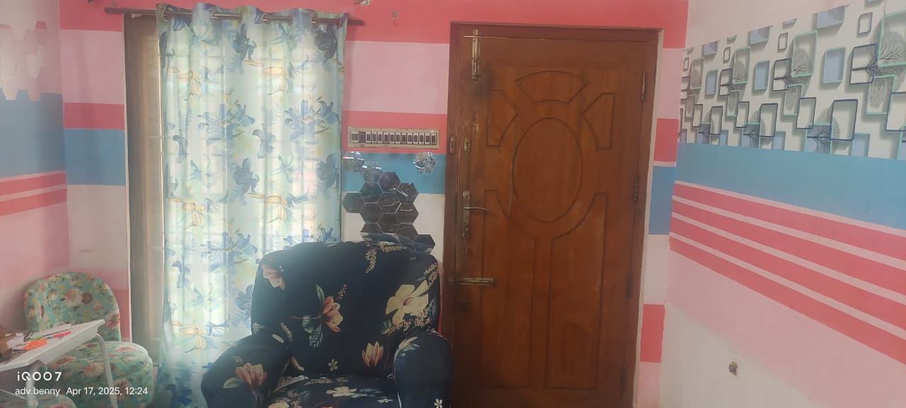 Land-with-house-for-sale-in-villukuri-5